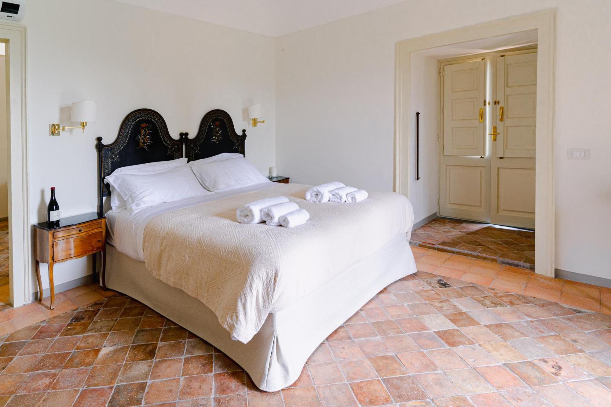 Tenuta Rustica 1519 Roccella Valdemone Номер фото